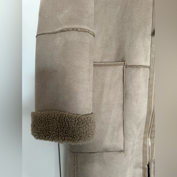 Zara reversible faux shearling leather suede coat - Picture 3 of 7